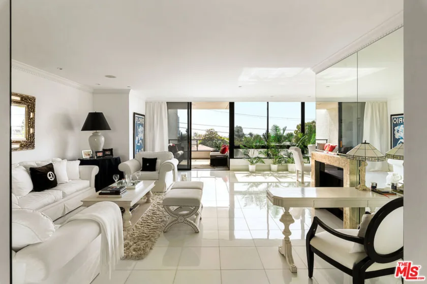 10350 Wilshire Boulevard #404 photo 1