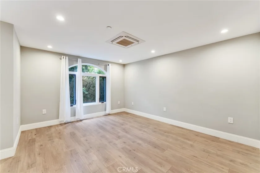 168 S Sierra Madre Boulevard #113 photo 17