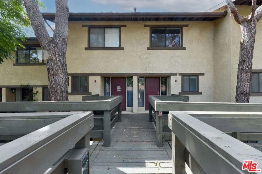 1054 Seco Street #206 photo 1