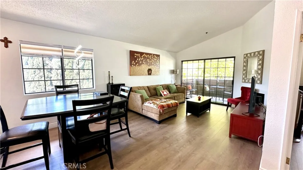 6545 Reseda Boulevard #24 photo 5