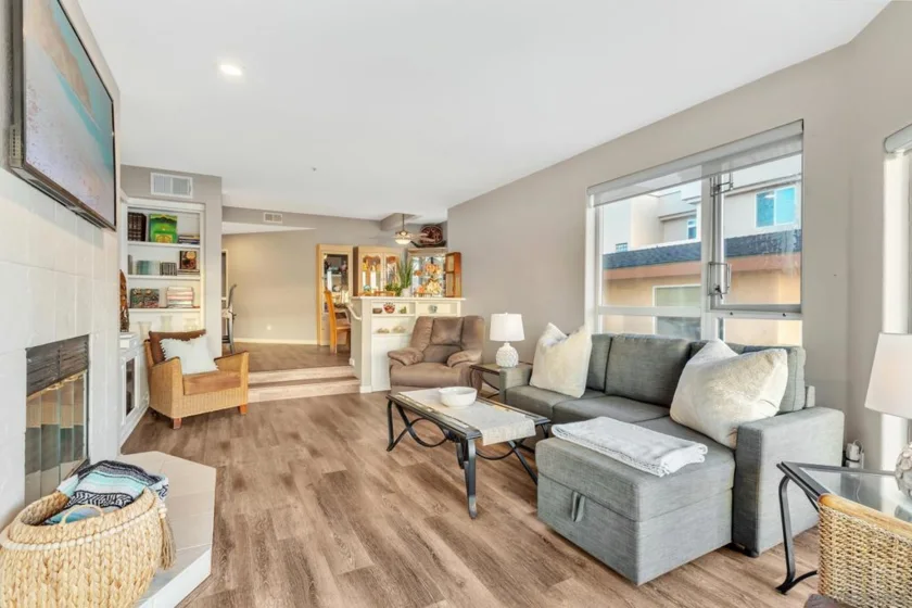 1362 Seacoast Drive #F photo 5