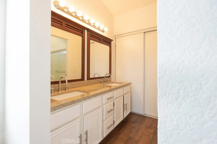 39779 Oak Cliff Drive photo 9