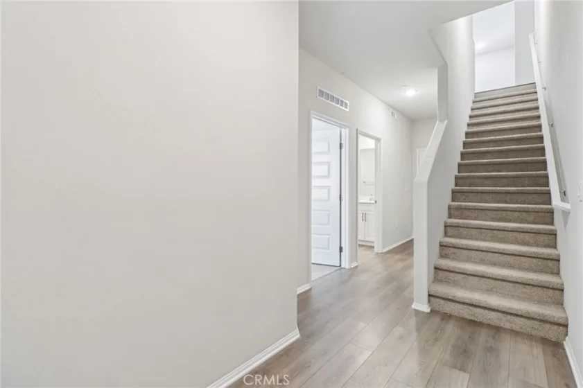 406 Lotus Drive photo 19