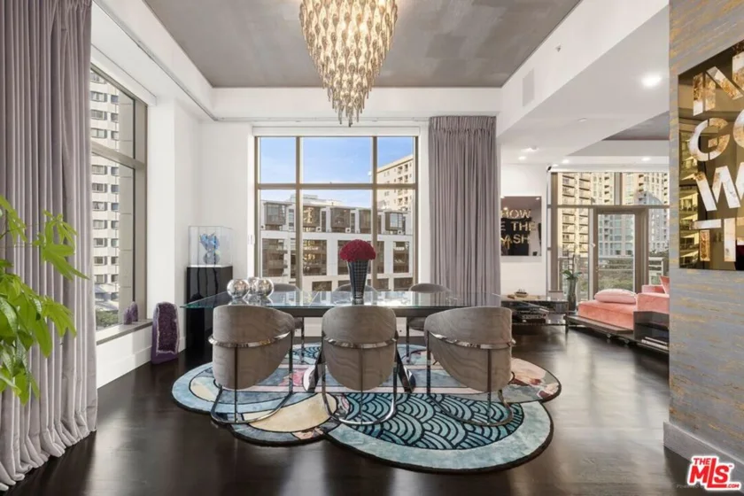10776 Wilshire Boulevard #403 photo 5