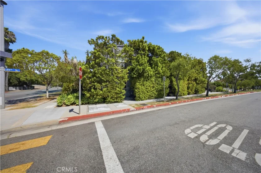 801 25th Street photo 32