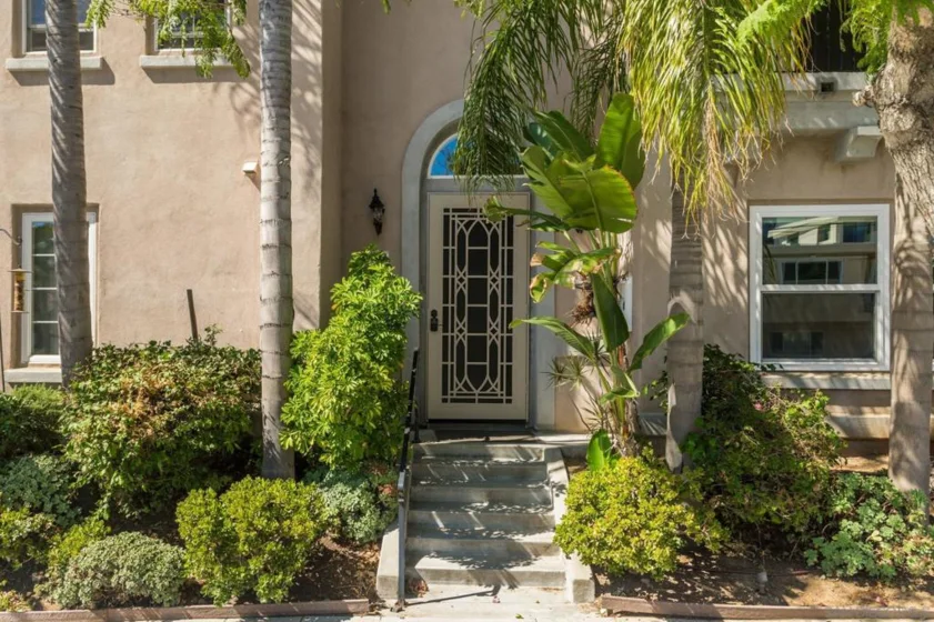 104 Lewis Street photo 3