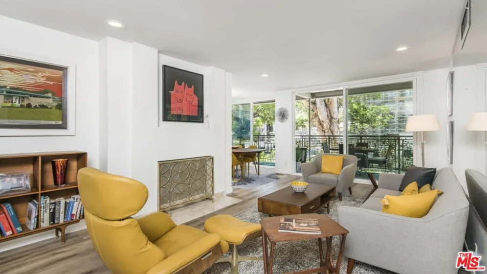 424 N Palm Drive #101 photo 1