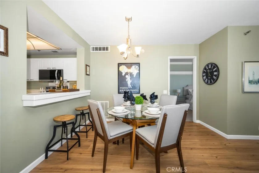 525 E Seaside Way #904 photo 5