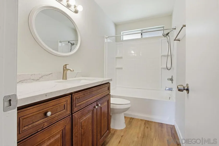 5130 N River Road #Unit B photo 30
