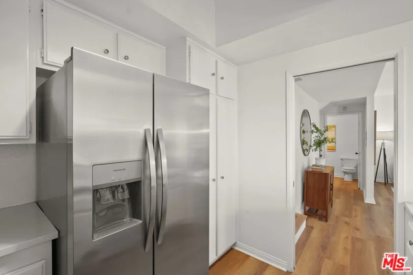 1655 Greenfield Avenue #3 photo 7