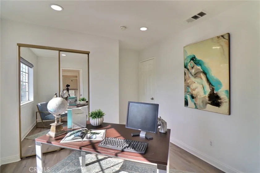 49 N Parkwood #7 photo 16