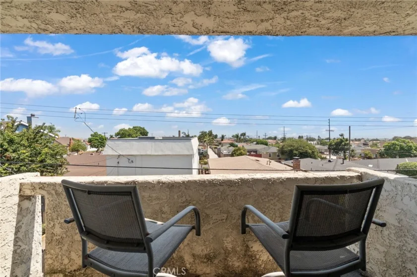 106 N Western #302 photo 5