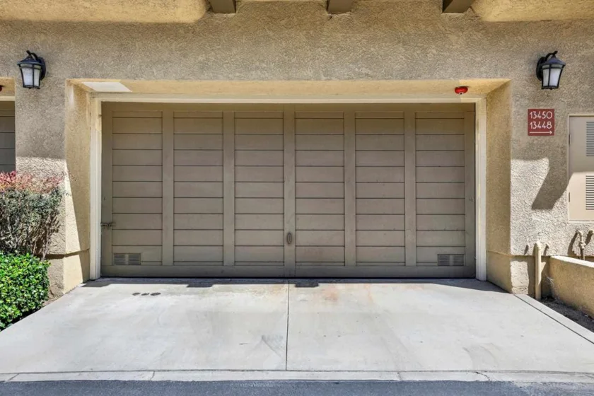 13450 Savanna photo 27