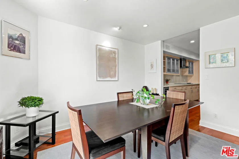 851 N Kings Road #102 photo 6