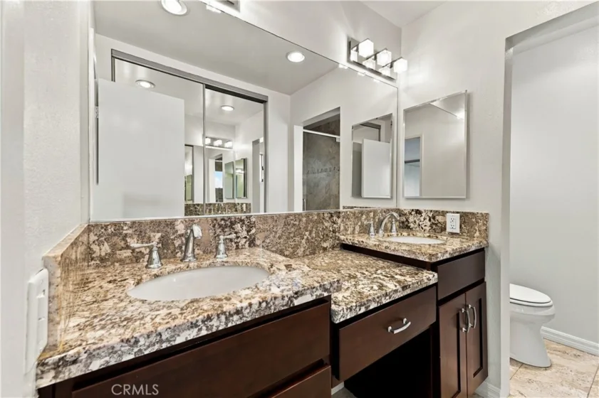 5400 Lindley Avenue #101 photo 23