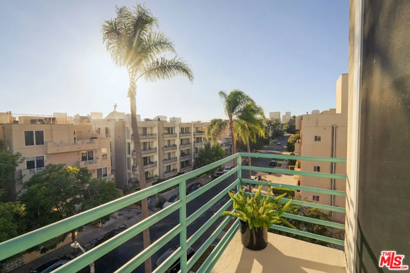 1932 Selby Avenue #401 photo 7