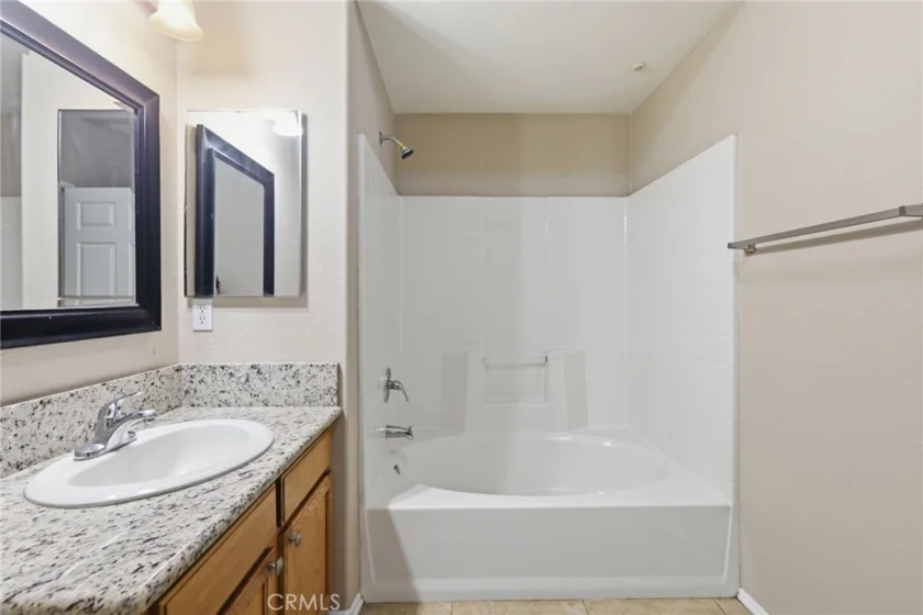 41410 Juniper photo 27