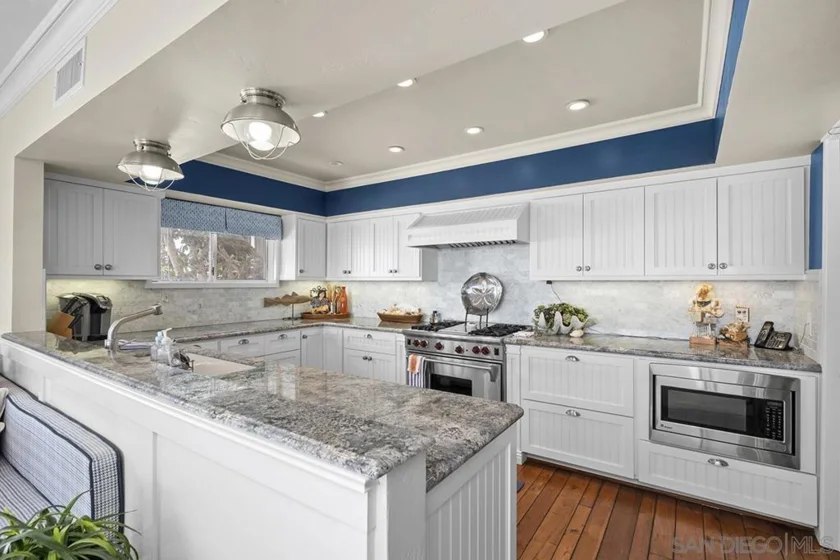 3828 Riviera Drive #2B photo 21