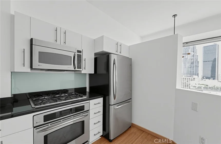 1100 Wilshire Boulevard #2207 photo 12