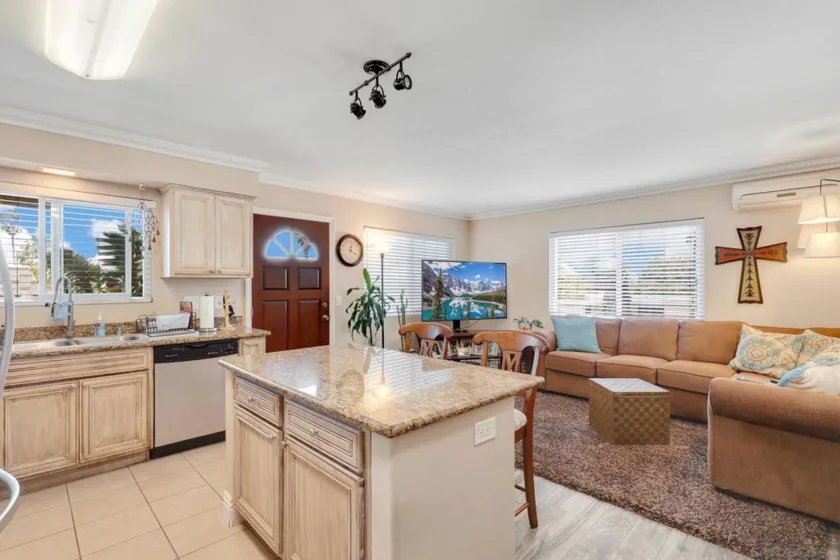 4426 Temecula Street ##6 photo 1