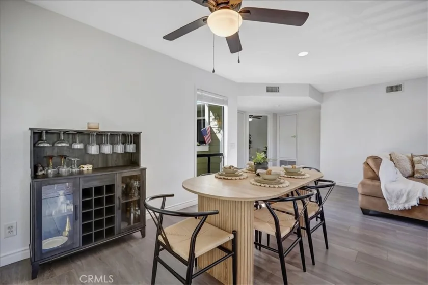 75 Cambria photo 27