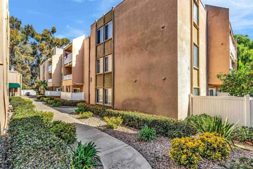 3030 Suncrest Drive #801 photo 10