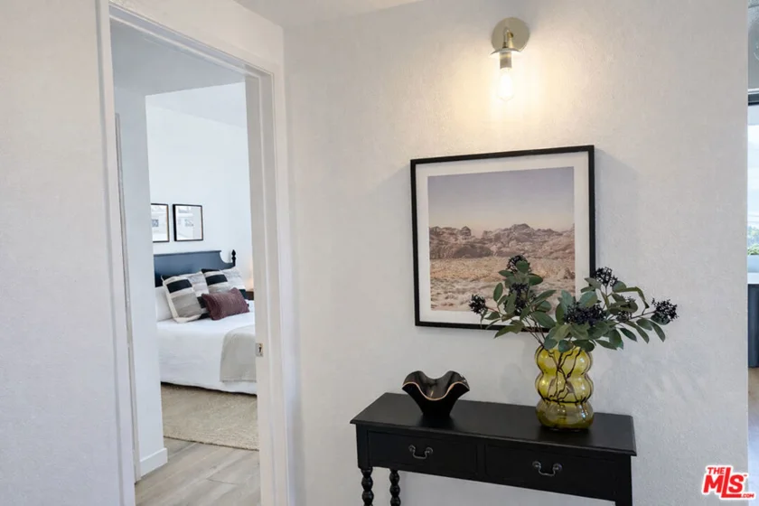 13920 Moorpark Street #308 photo 16