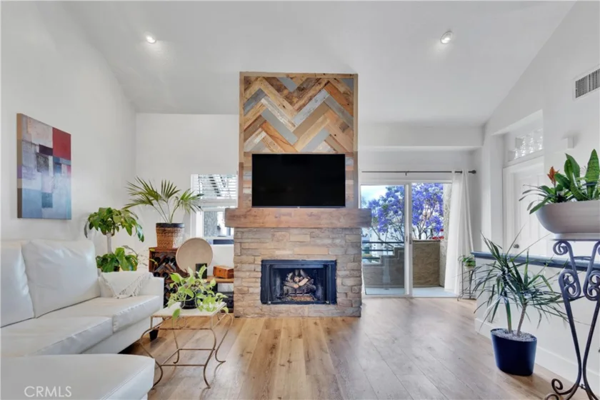 25072 Leucadia #E photo 9