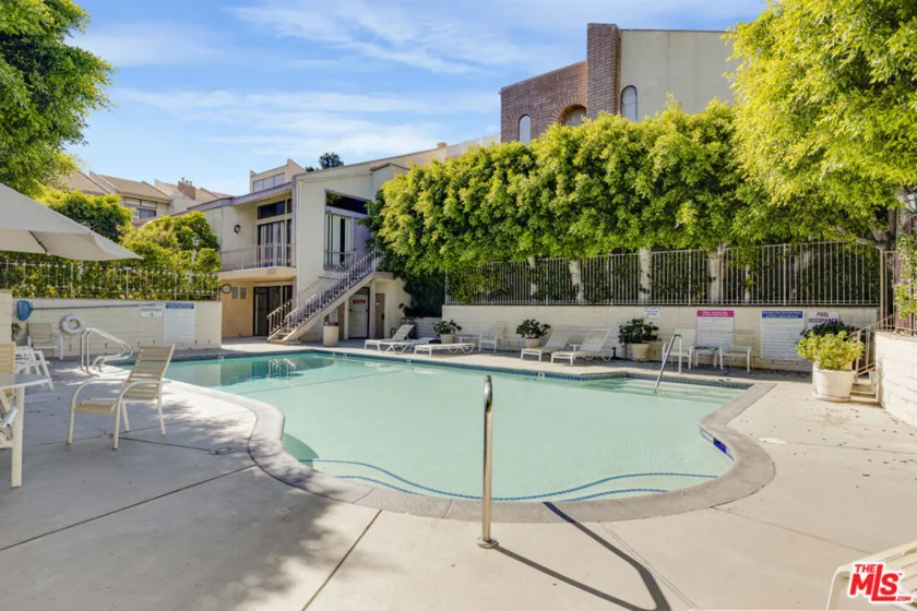 5215 White Oak Avenue #2 photo 20