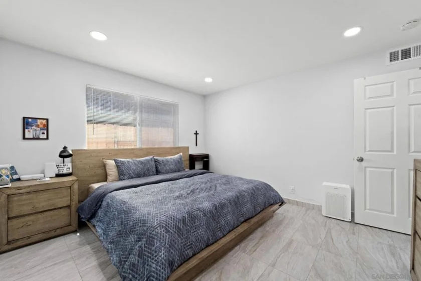 196 W Park Avenue #1 photo 9