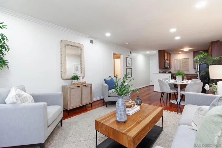 1756 Essex #109 photo 1