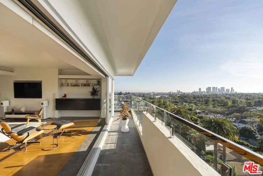 838 N Doheny Drive #1001 photo 7