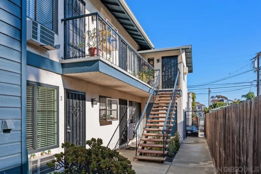 1435 Essex #7 photo 8