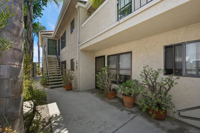 4576 Hawley #5 photo 18
