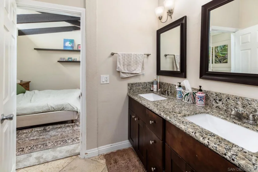2544 Navarra Drive #4 photo 20