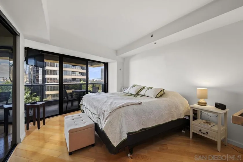 100 Harbor Drive #906 photo 10