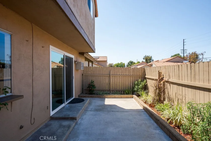 10525 Royal Oak photo 9