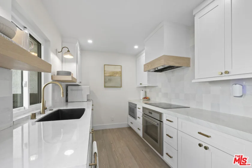 10720 Ohio Avenue #21 photo 3
