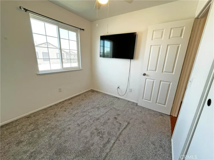 24109 Fir photo 28