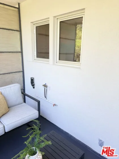 1328 Havenhurst Drive #202 photo 38