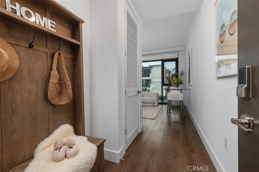 709 E Walnut Street #315 photo 8