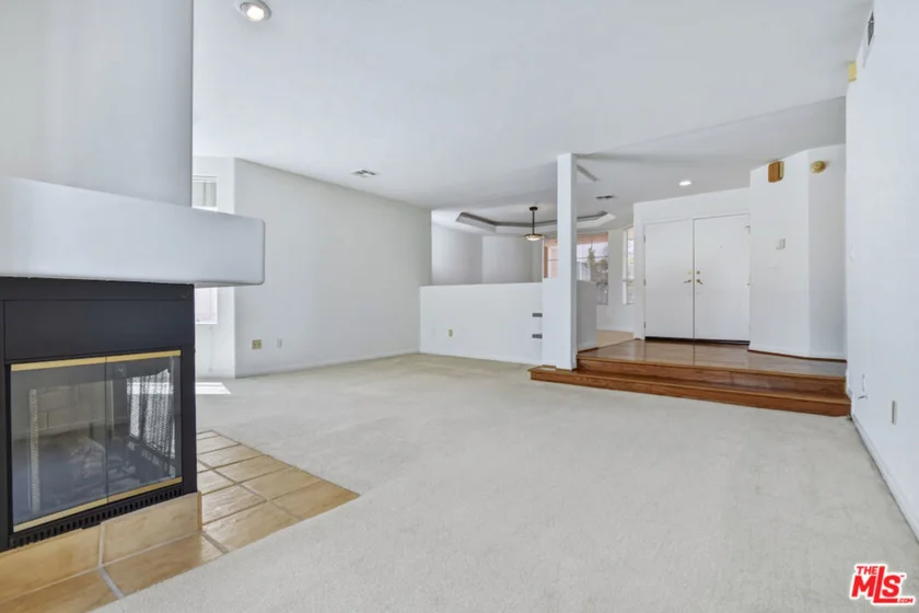 14570 Benefit Street #201 photo 4