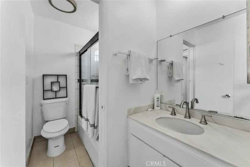 332 N 5th Street photo 14