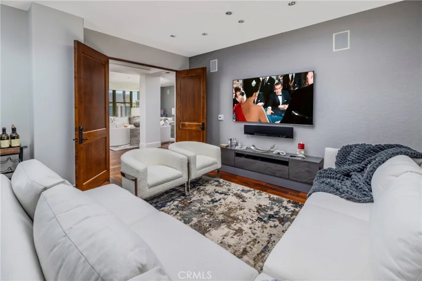 345 E Colorado Boulevard #404 photo 38
