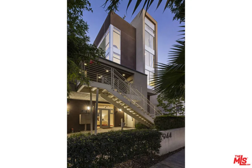 944 N Stanley Avenue #1 photo 1