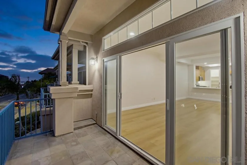 2078 San Diego photo 20