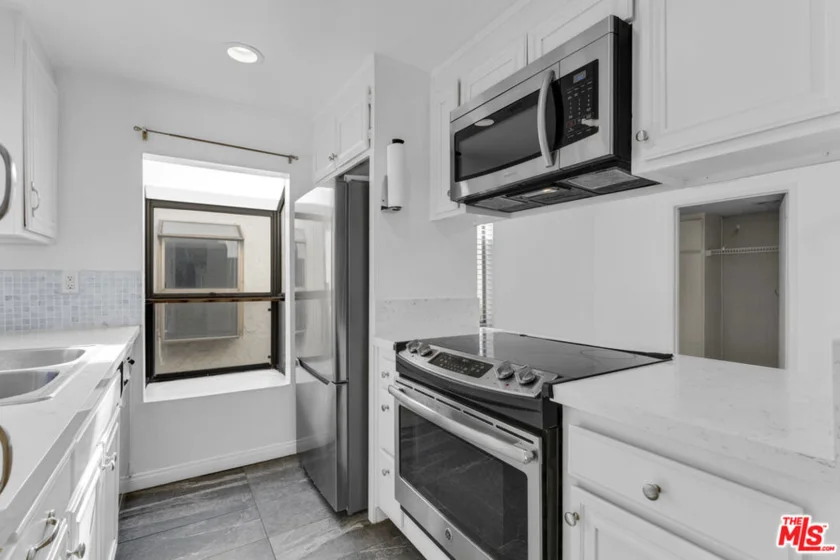 18411 Hatteras Street #246 photo 13
