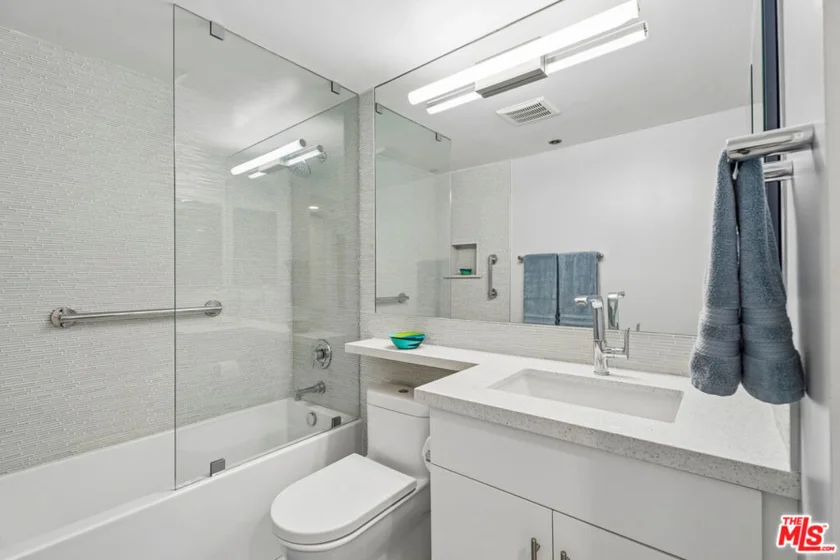 2930 Neilson Way #505 photo 26