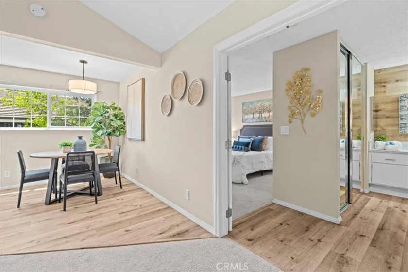 208 Springview photo 5