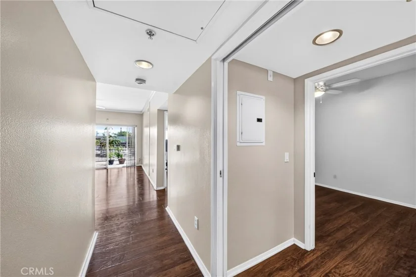 11124 Burbank Boulevard #108 photo 30